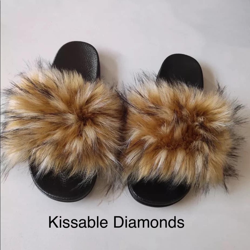 Fur slides - Picture 2 of 5